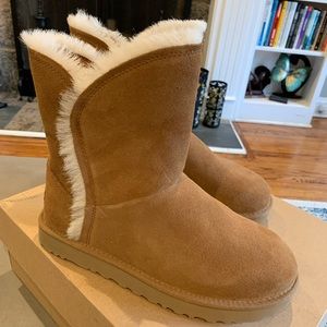 UGG Chestnut classic High-Low